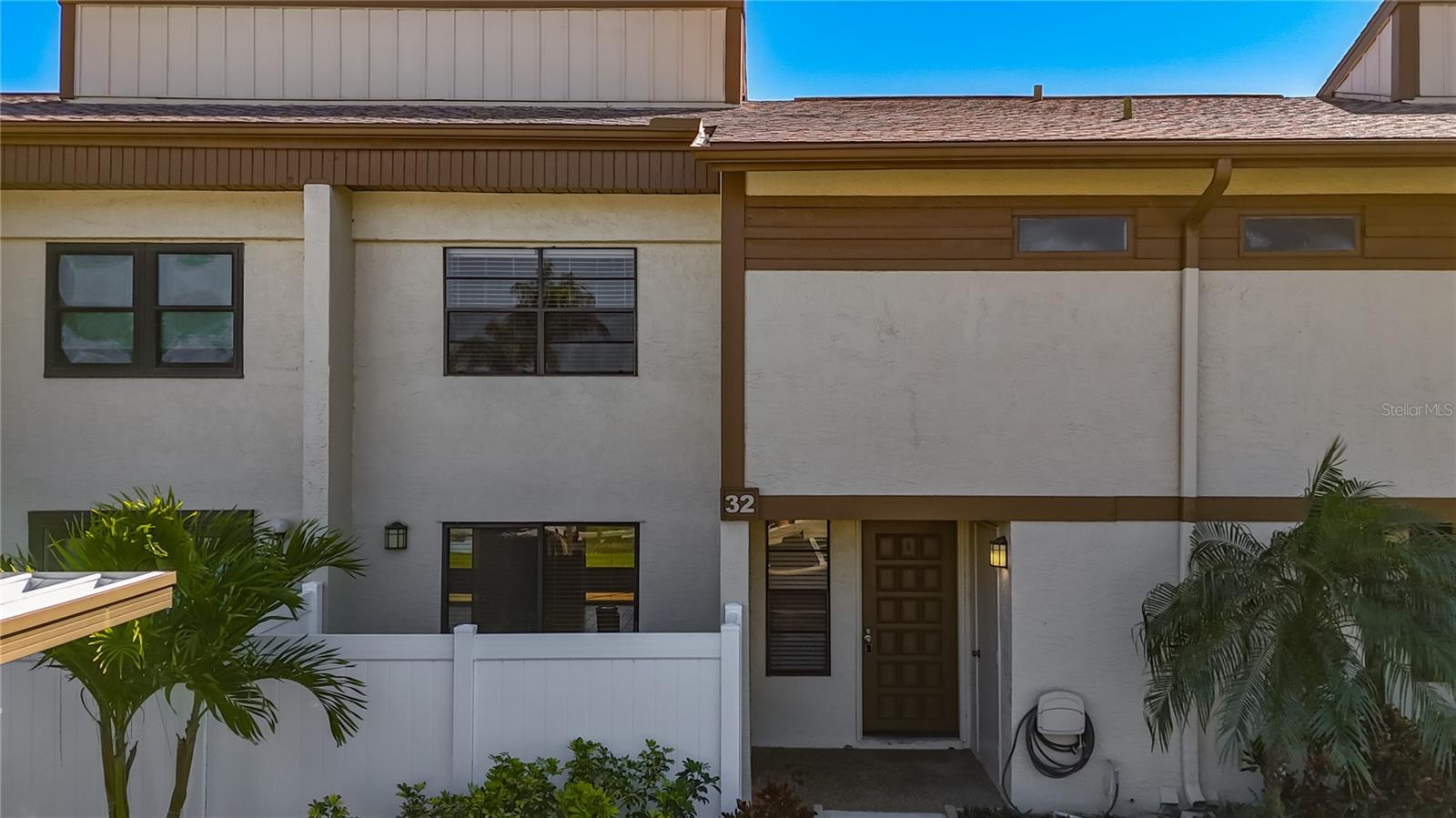 9209 SEMINOLE BOULEVARD 32
