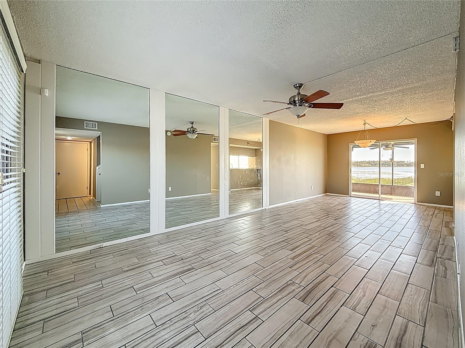 9209 SEMINOLE BOULEVARD 32