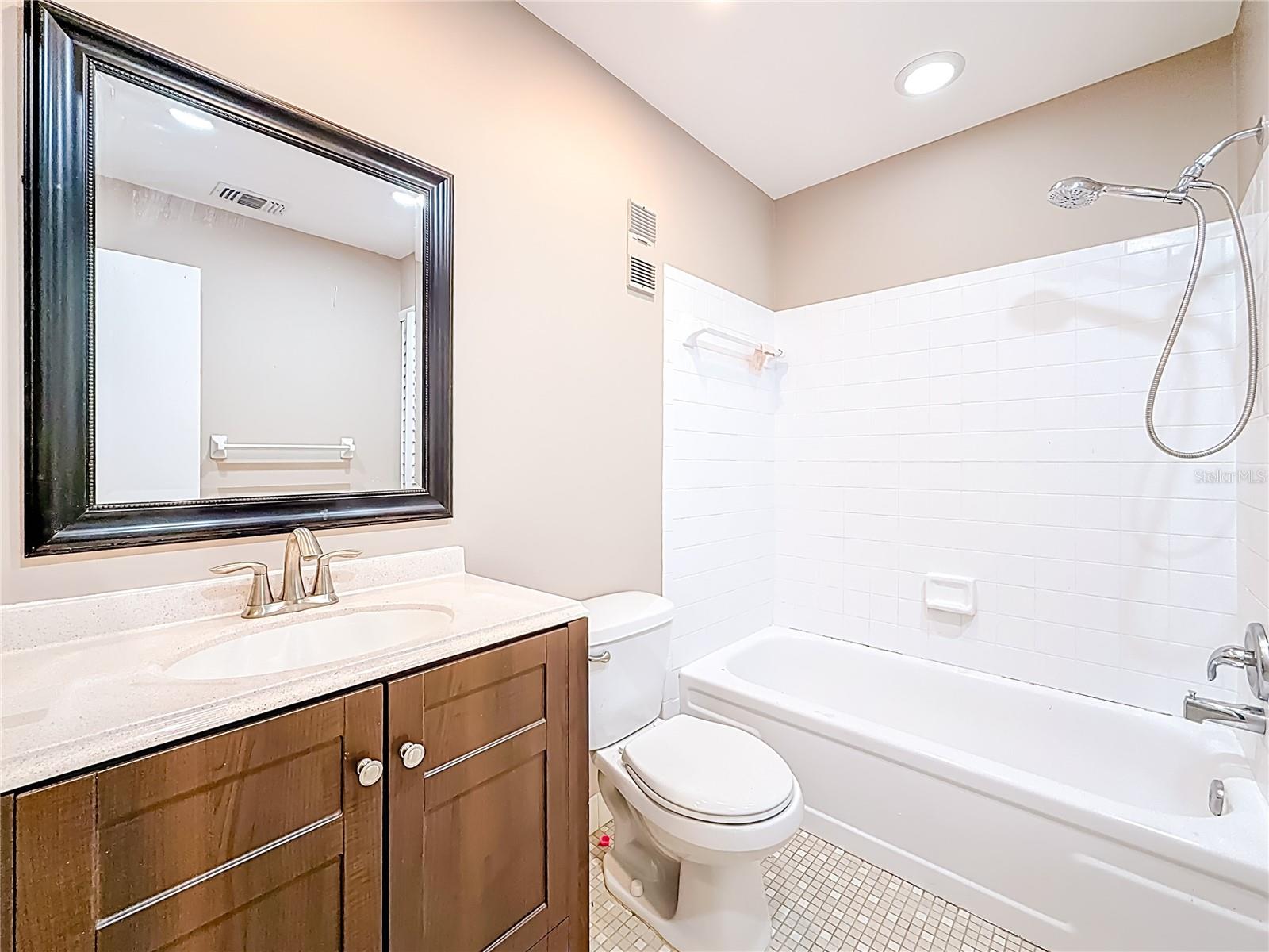 TOWNHOMES OF LAKE SEMINOLE - Residential