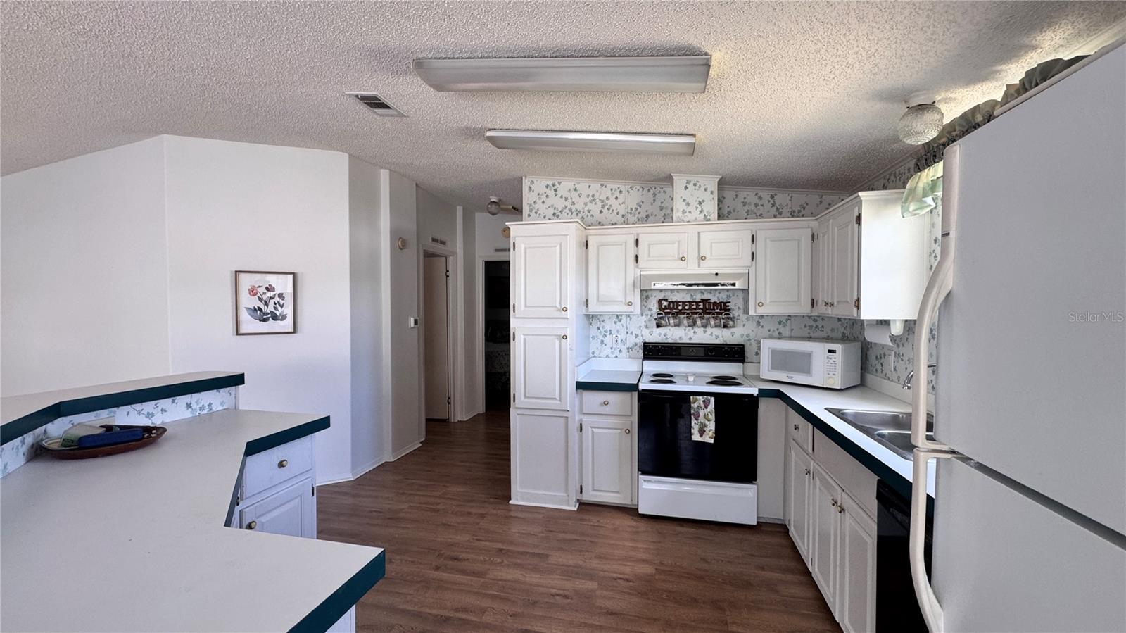 SWEETWATER GOLF & TENNIS CLUB - Residential