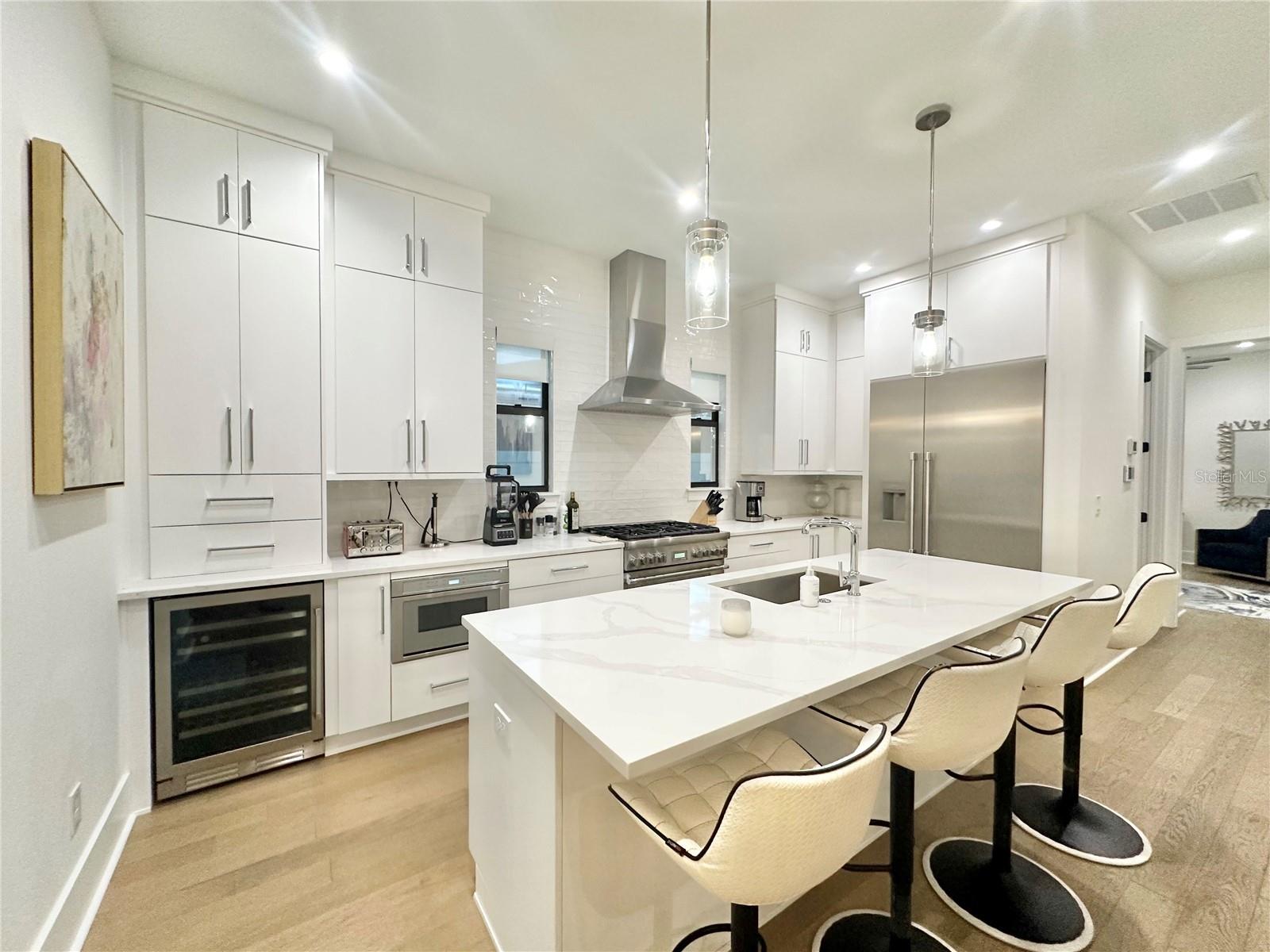 NEAR BAY SUB - Residential