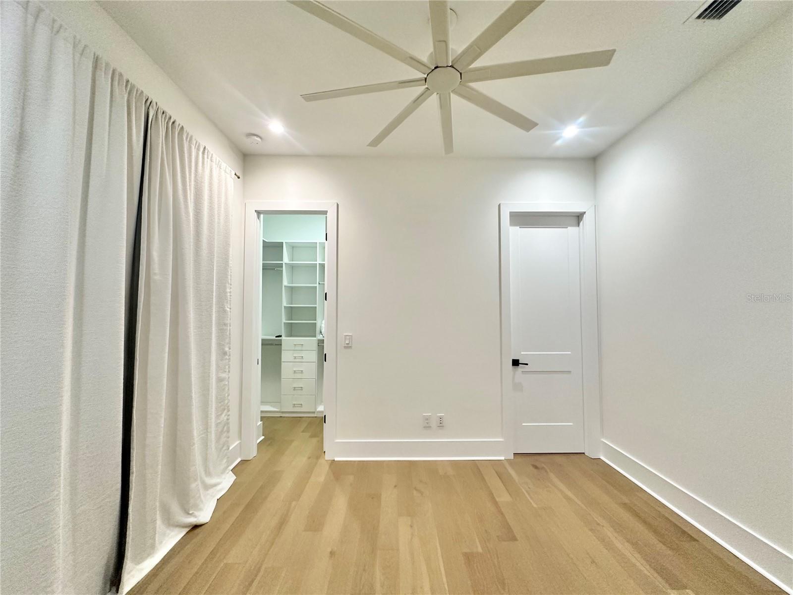 NEAR BAY SUB - Residential