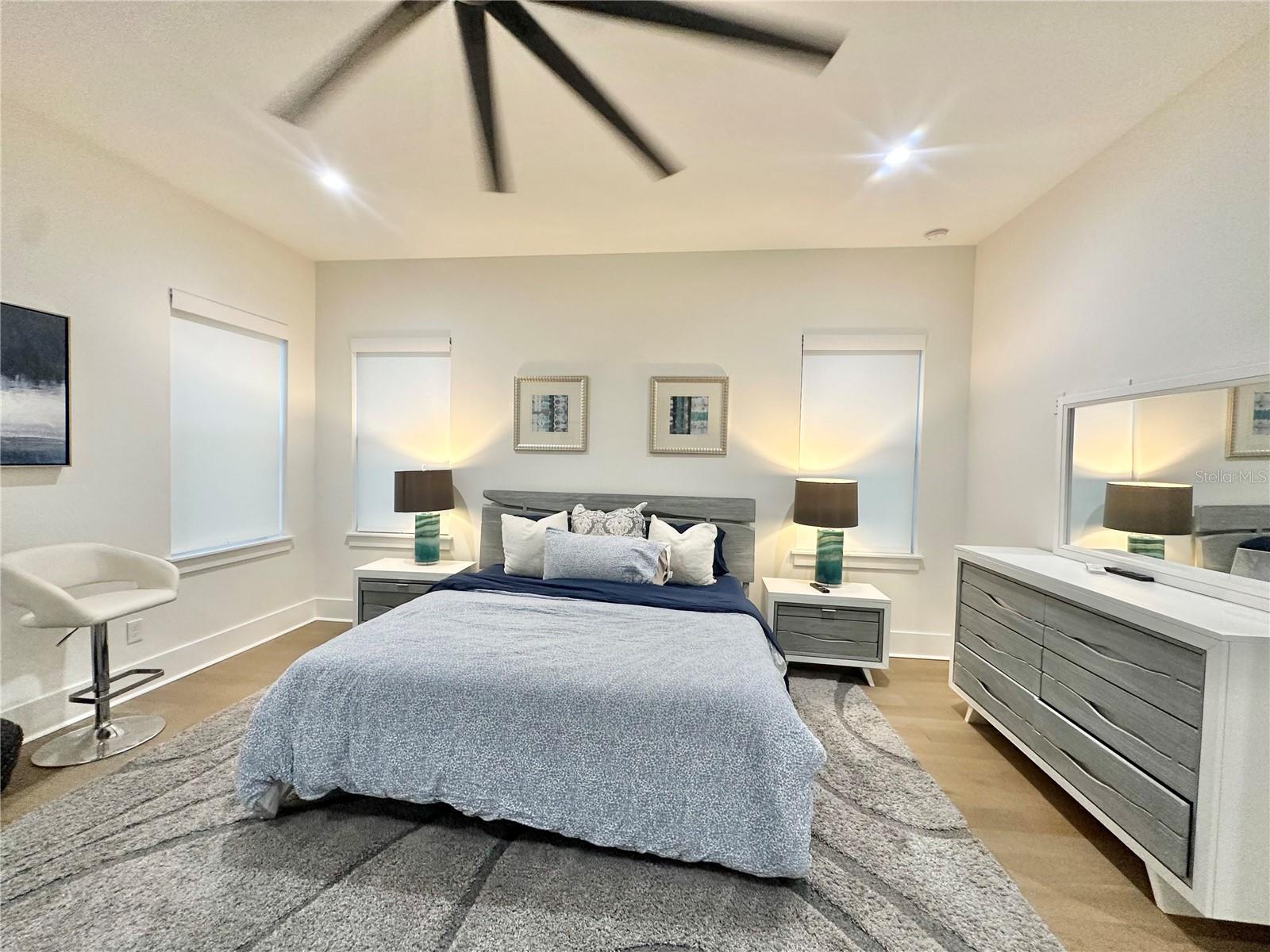 NEAR BAY SUB - Residential