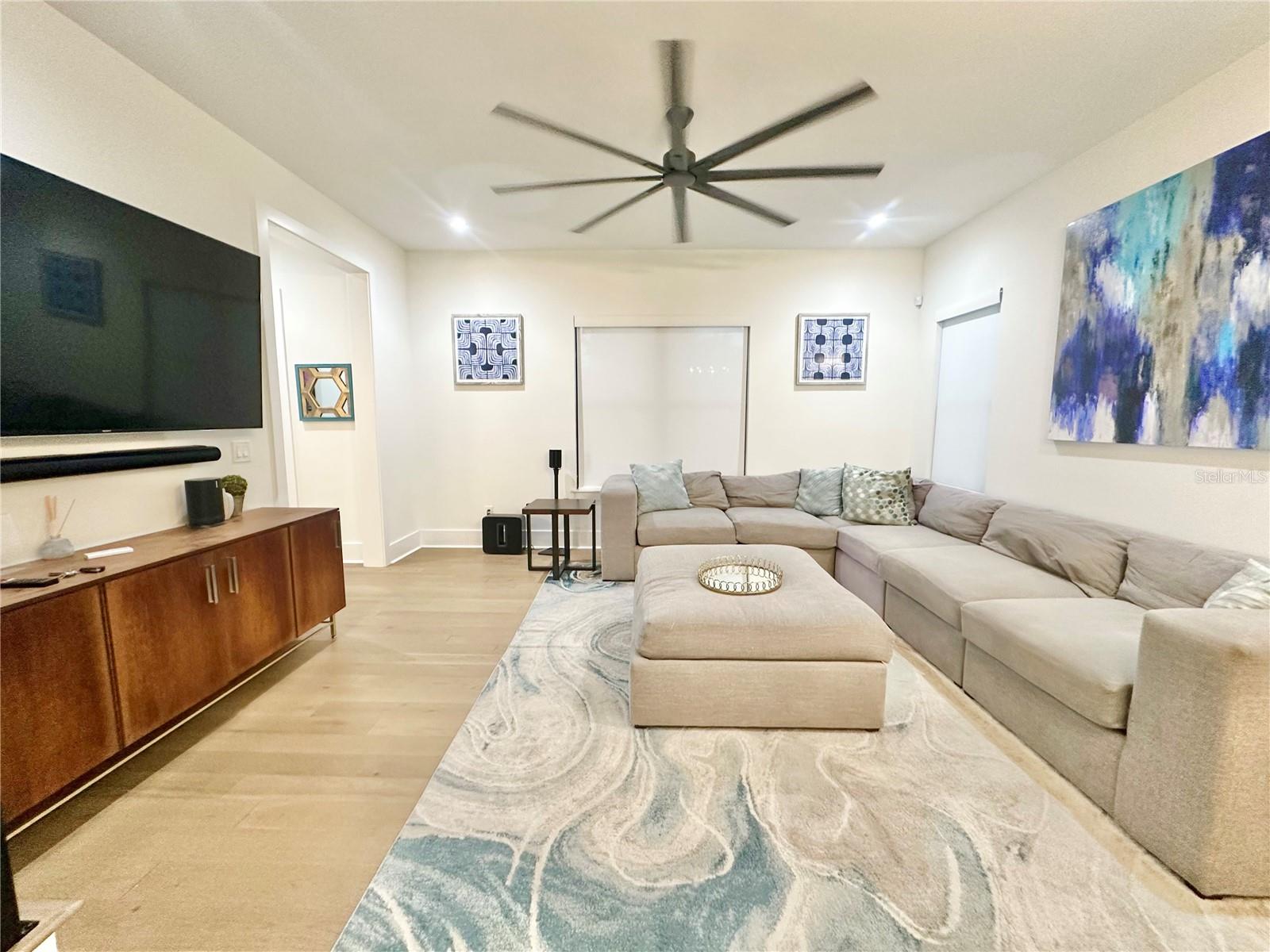 NEAR BAY SUB - Residential