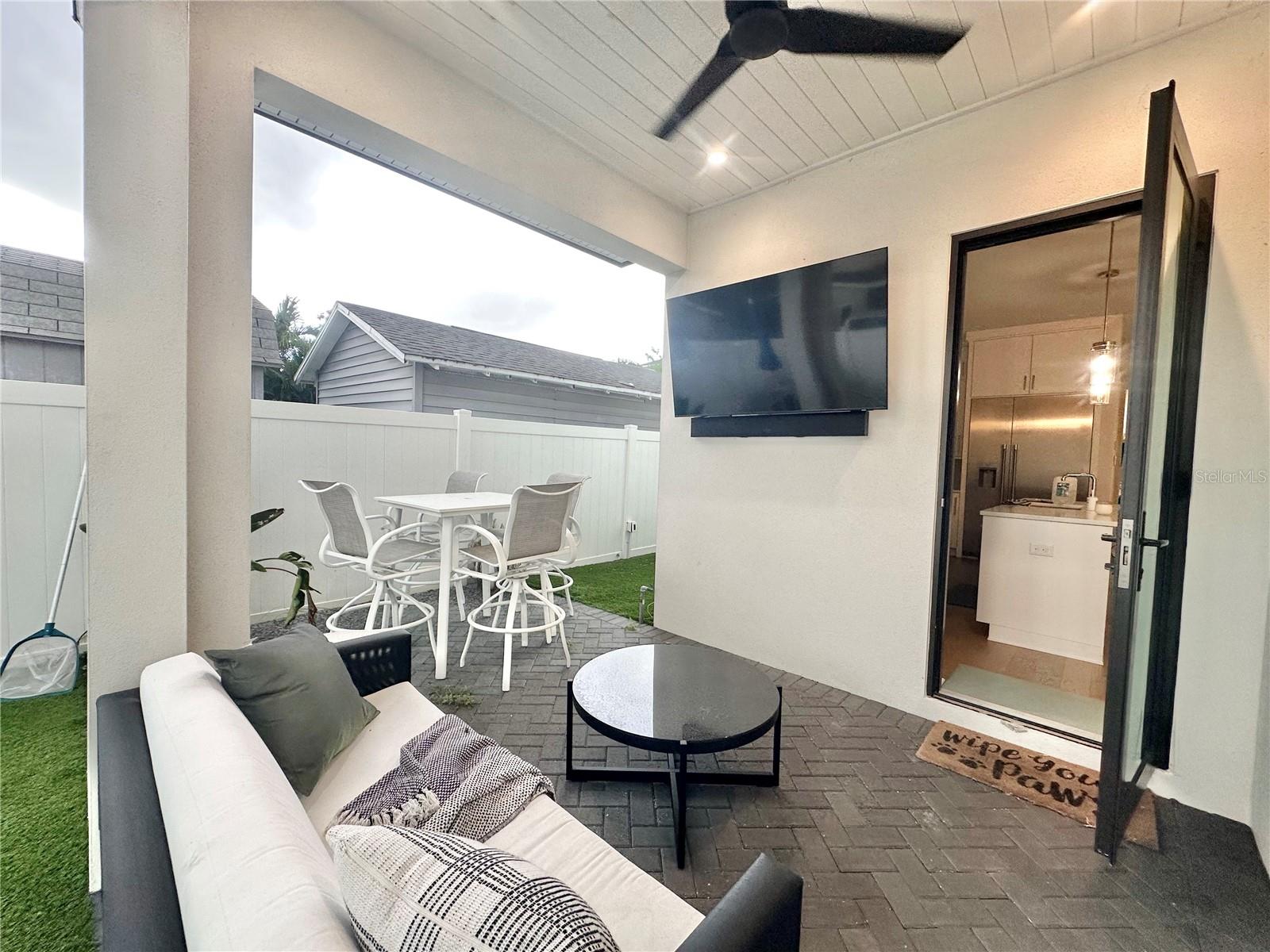 NEAR BAY SUB - Residential