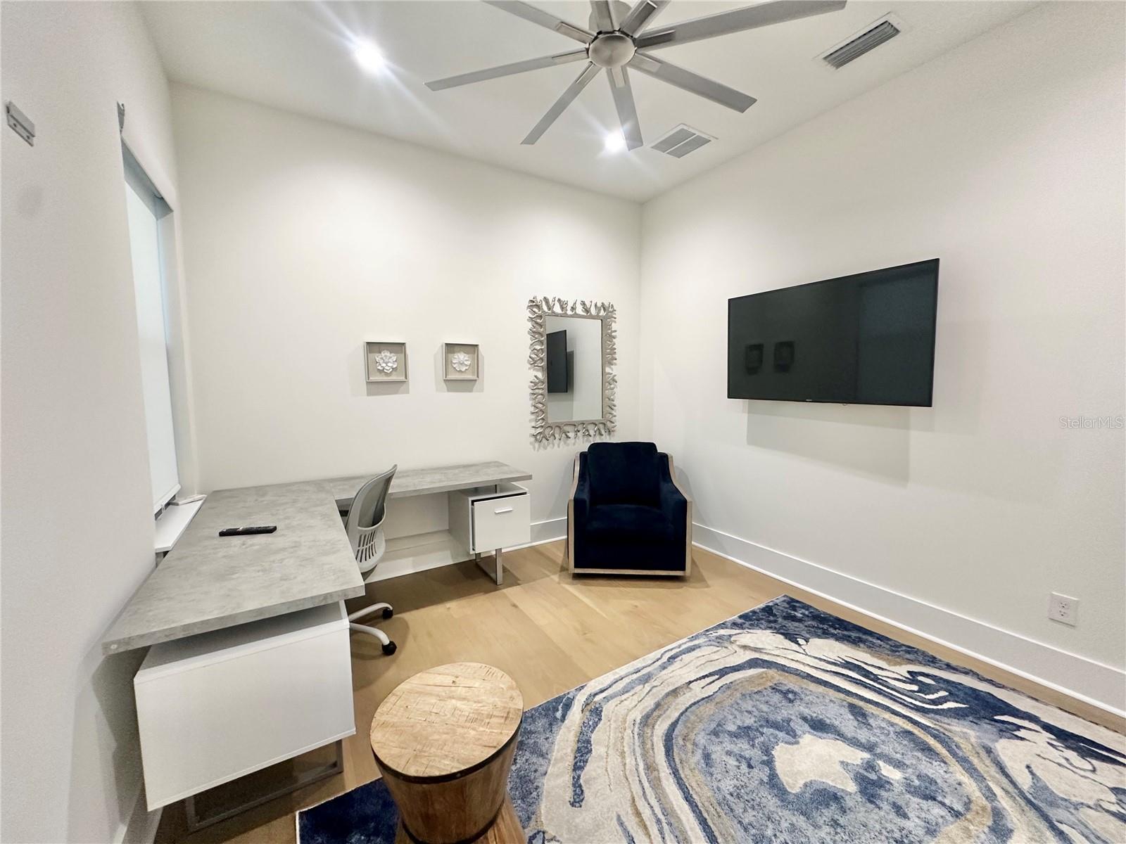 NEAR BAY SUB - Residential