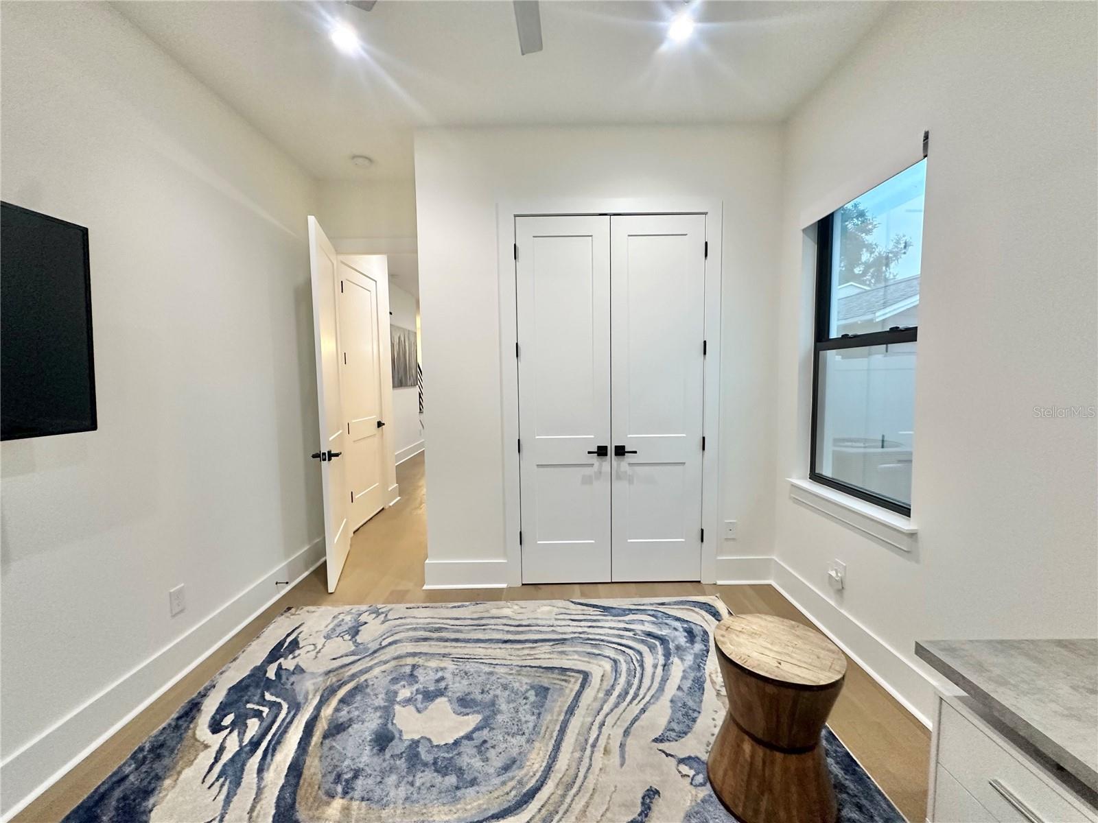 NEAR BAY SUB - Residential