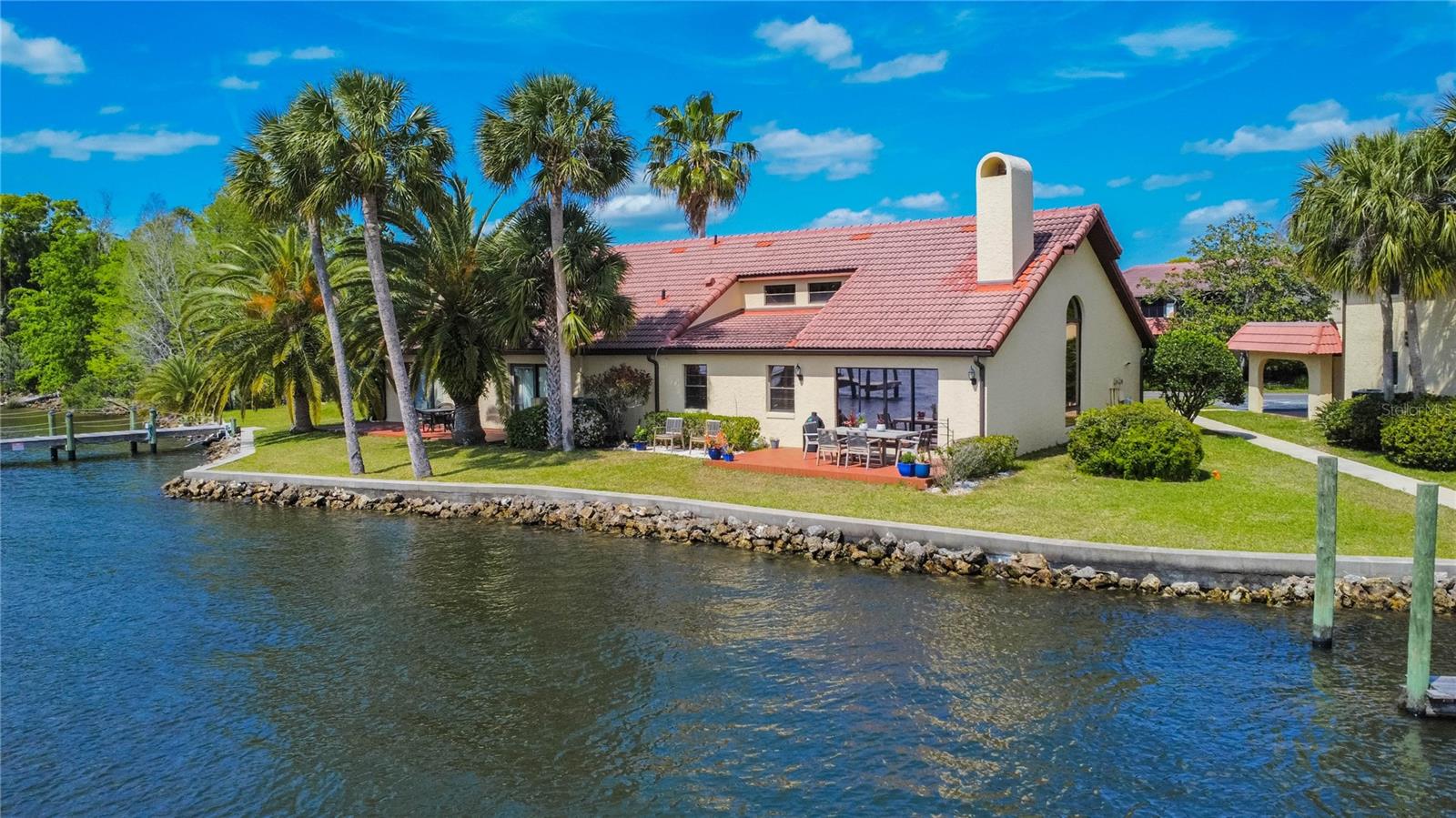 CRYSTAL ISLE UNREC - Residential