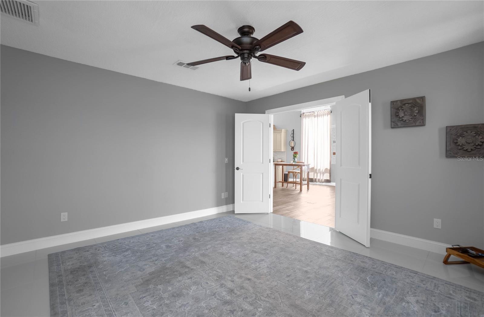 CRYSTAL ISLE UNREC - Residential