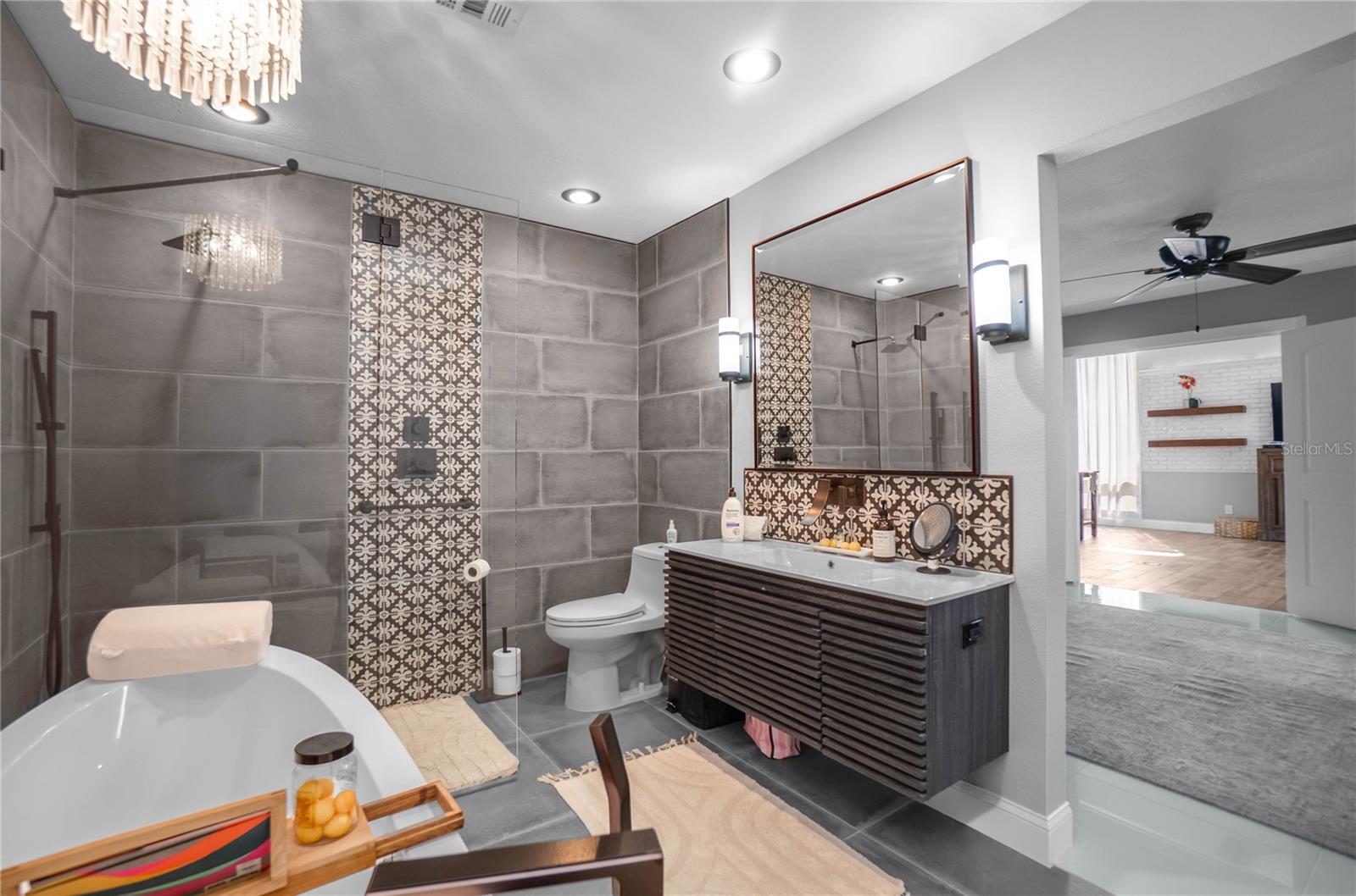 CRYSTAL ISLE UNREC - Residential