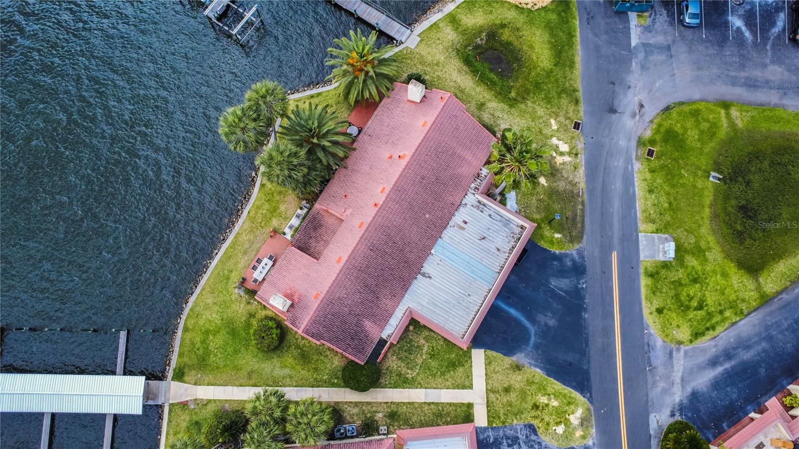 CRYSTAL ISLE UNREC - Residential