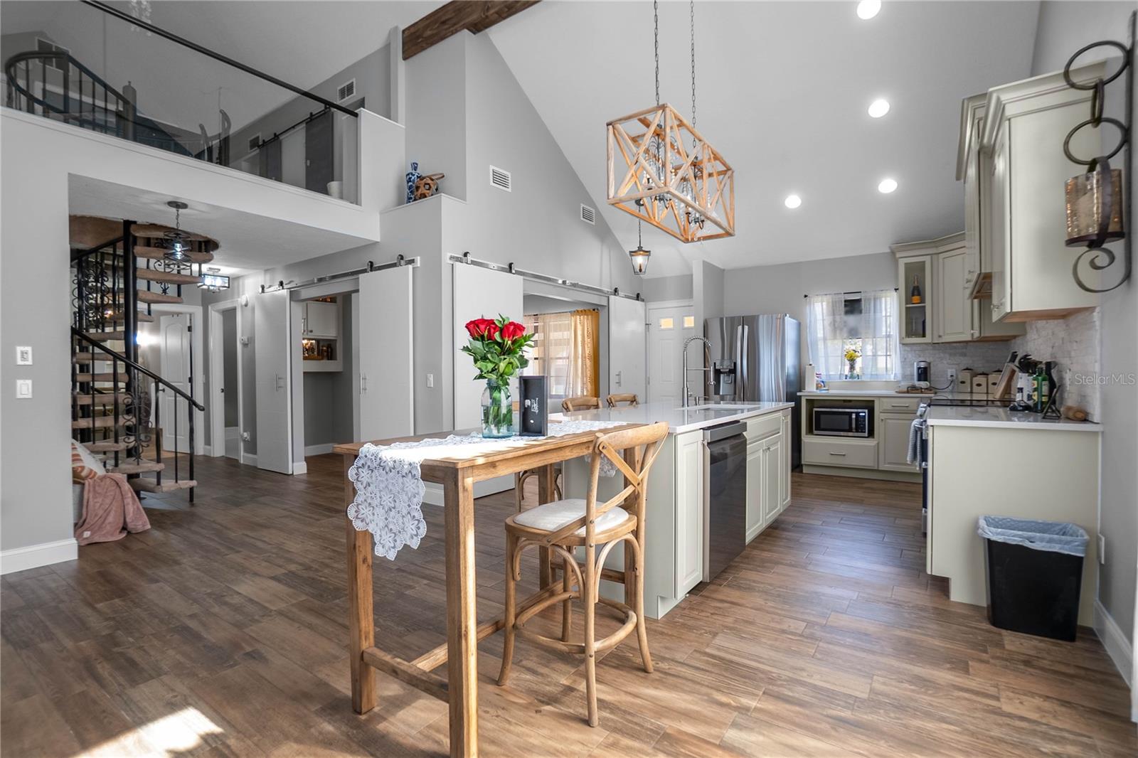 CRYSTAL ISLE UNREC - Residential