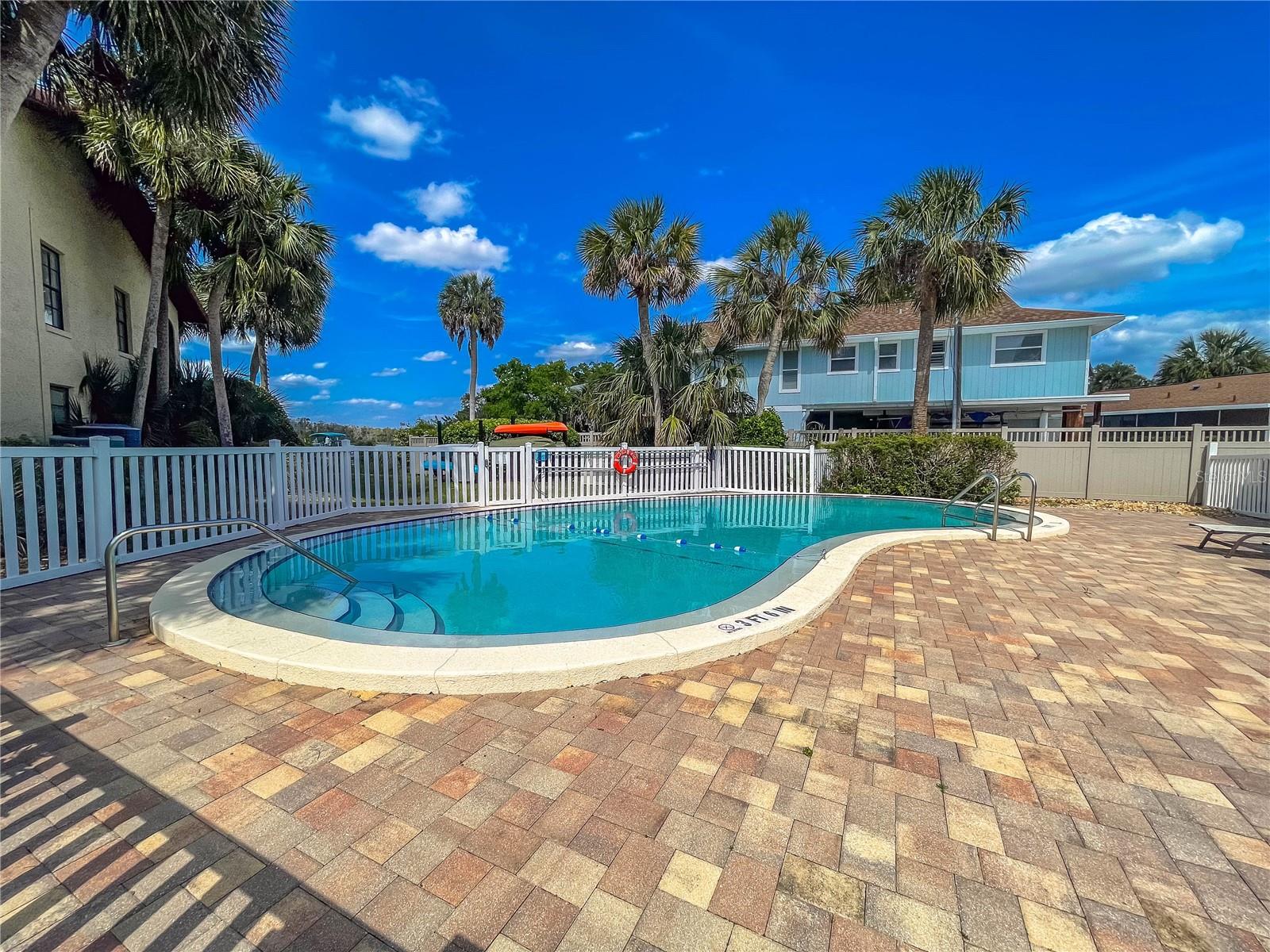 CRYSTAL ISLE UNREC - Residential