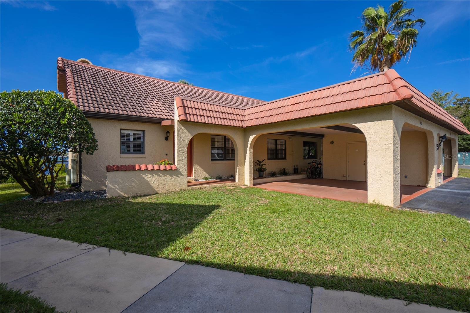 CRYSTAL ISLE UNREC - Residential