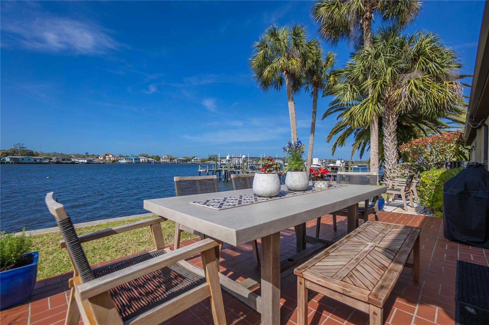 CRYSTAL ISLE UNREC - Residential