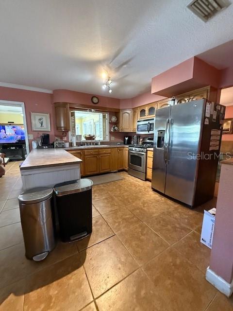 1700 COUNTRY CLUB ROAD N