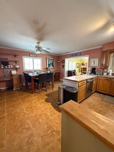 1700 COUNTRY CLUB ROAD N