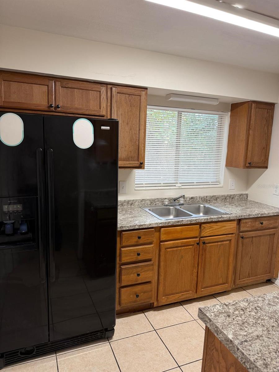 PINERIDGE II - Residential Lease