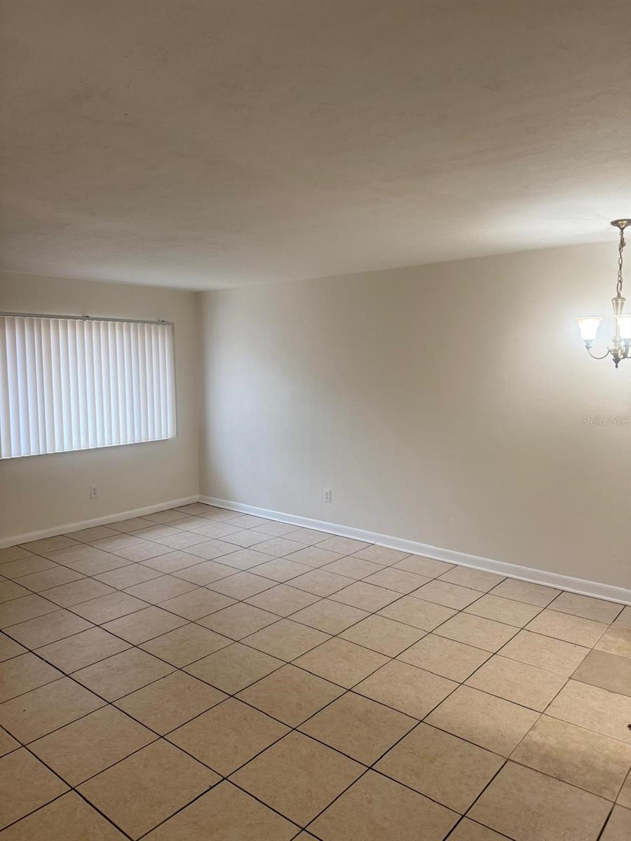 PINERIDGE II - Residential Lease