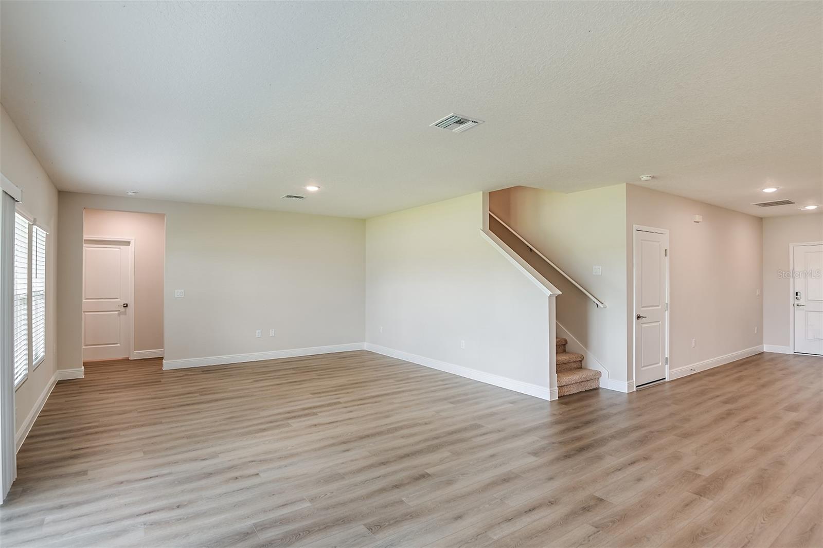 PASADENA LANDING - Residential