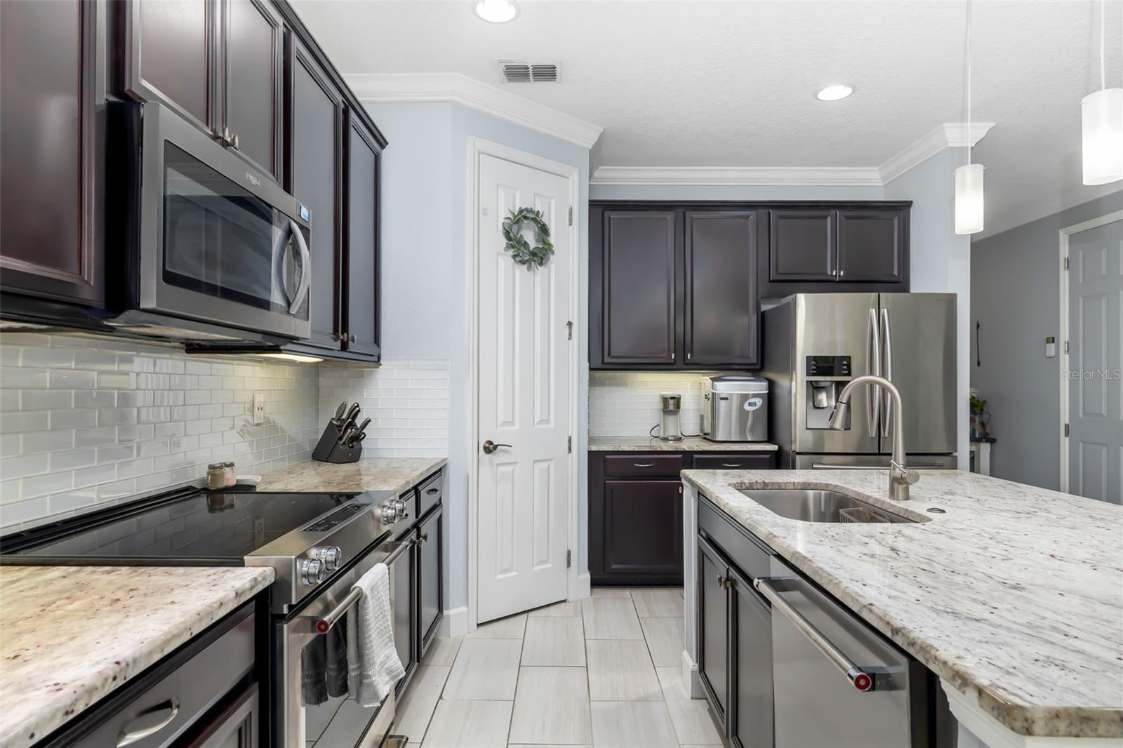 RAVEN CREST - Residential