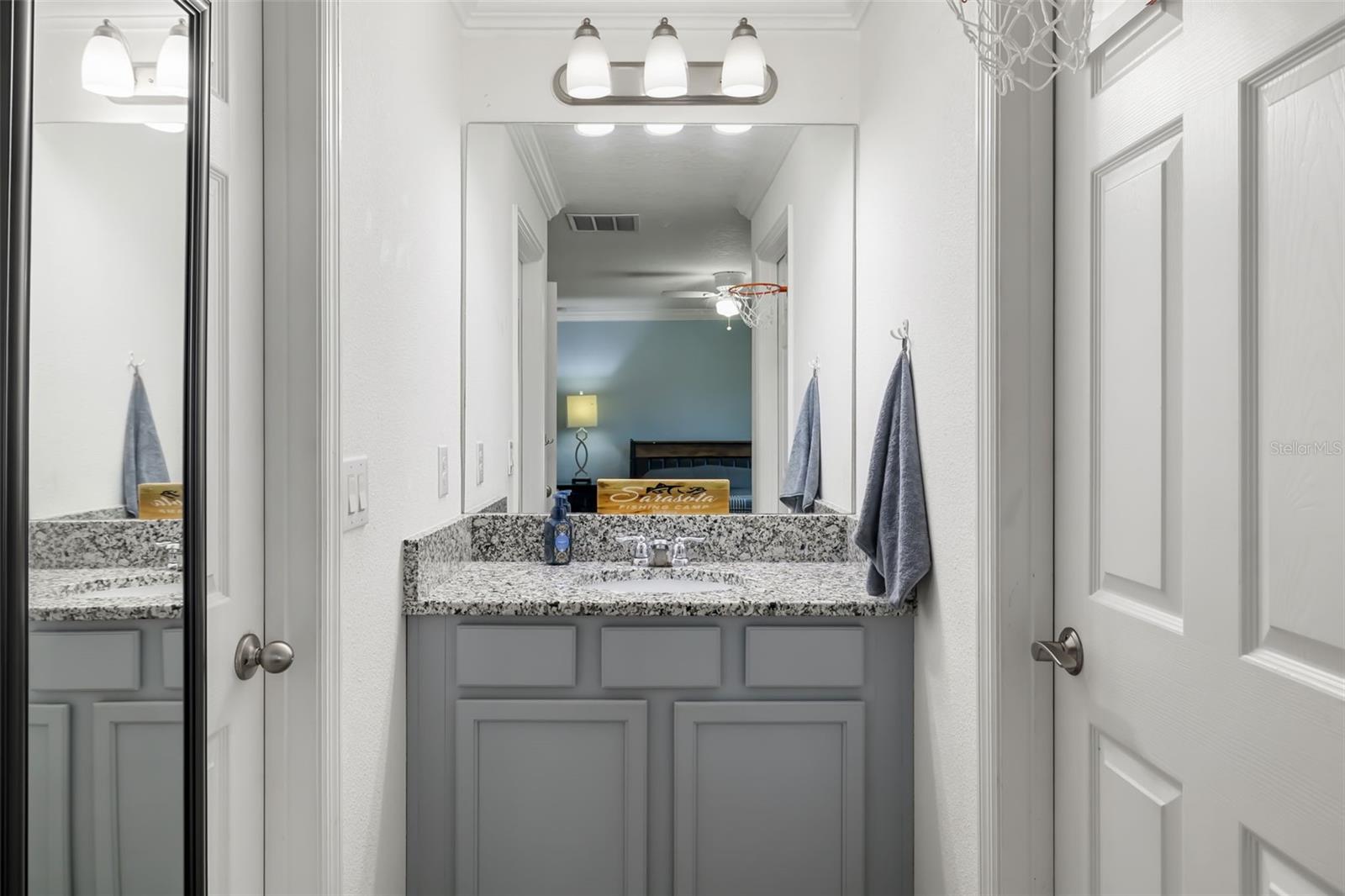 RAVEN CREST - Residential