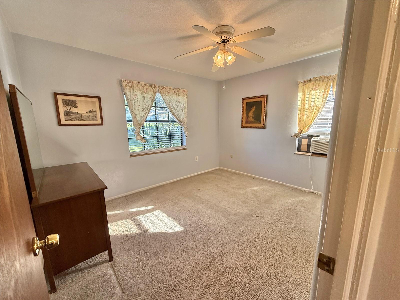 SUNSHINE GARDENS - Residential