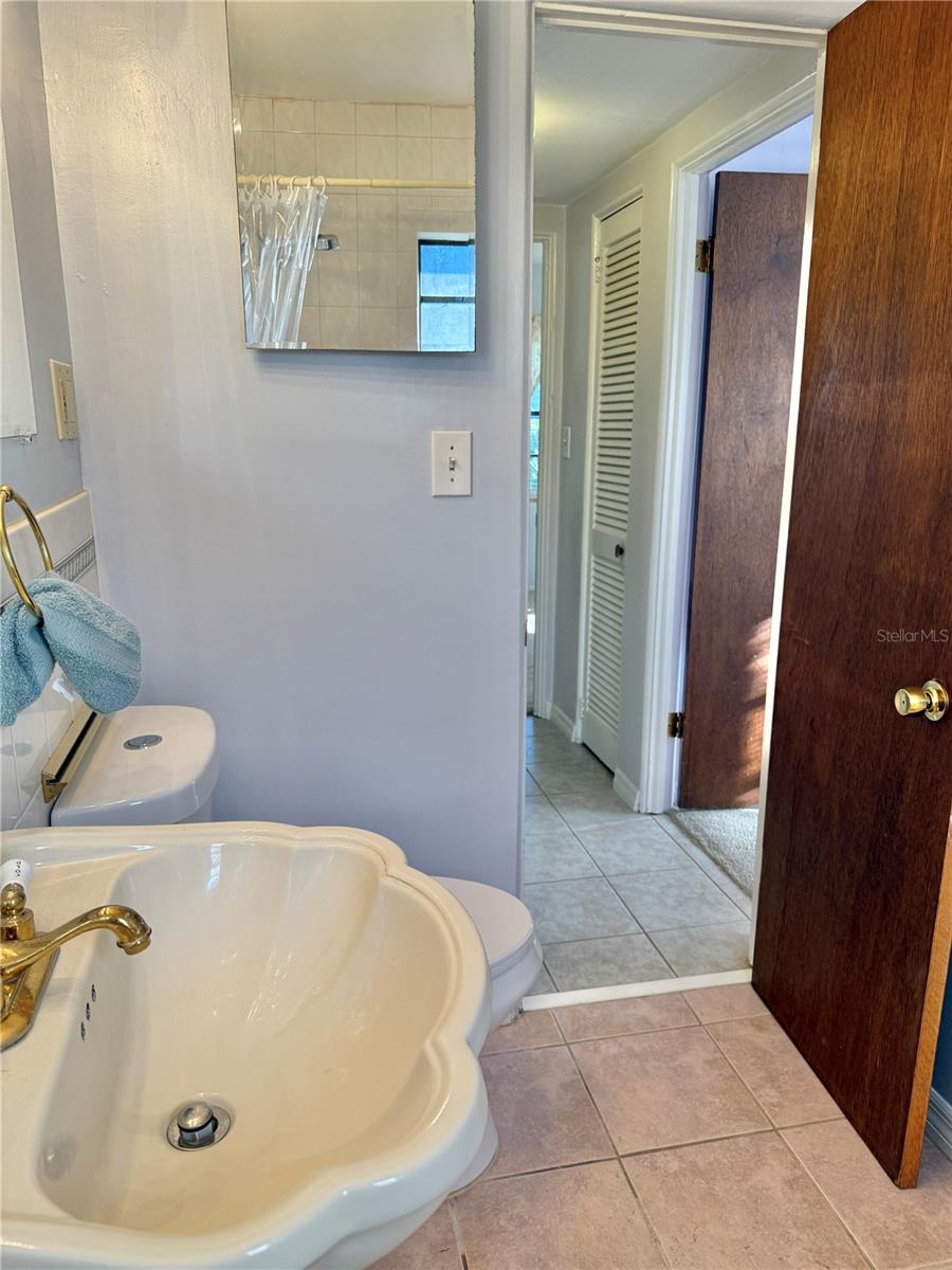 SUNSHINE GARDENS - Residential