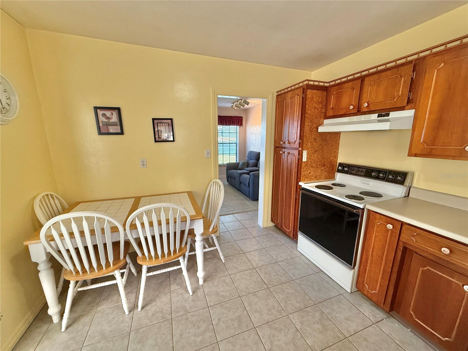SUNSHINE GARDENS - Residential