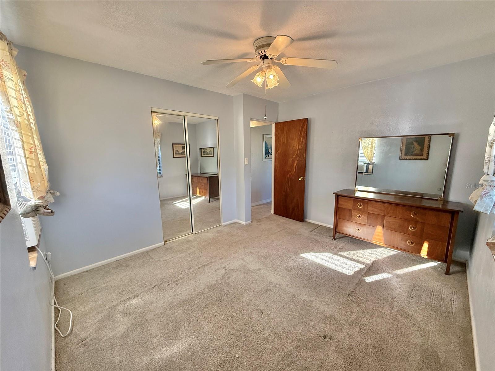 SUNSHINE GARDENS - Residential