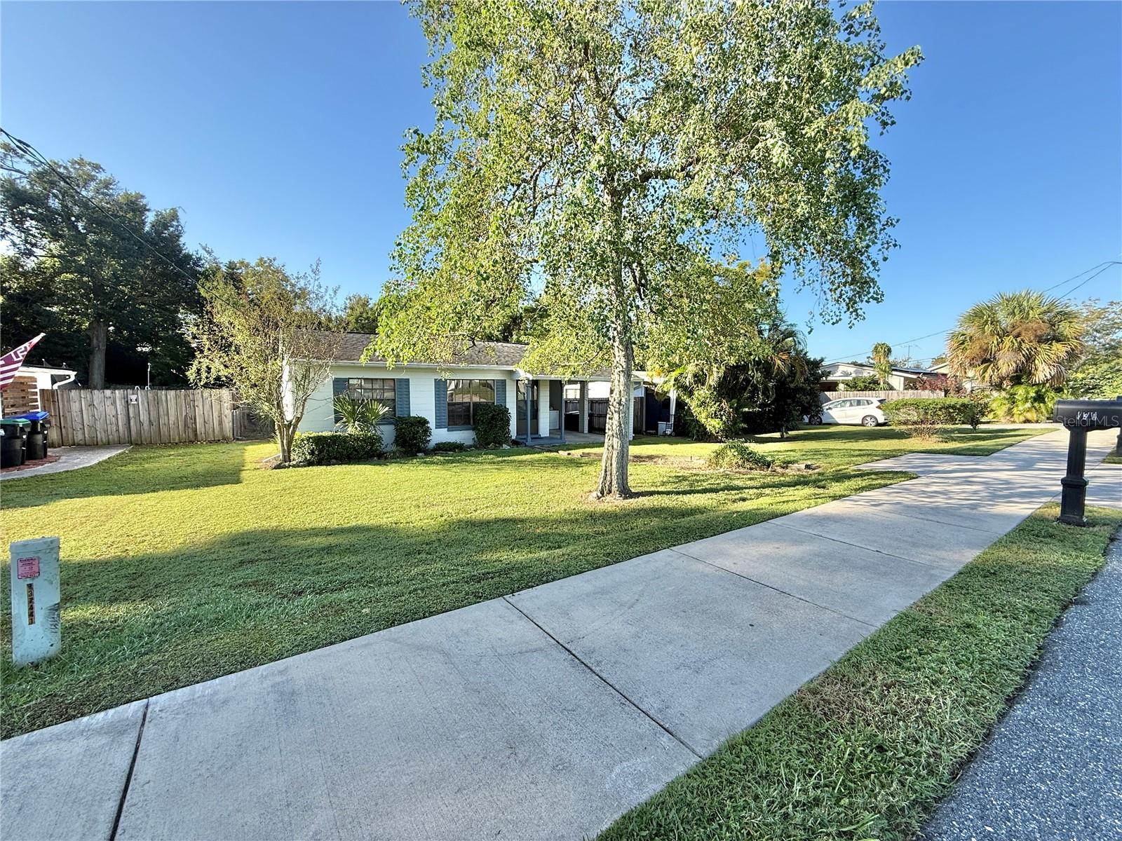 SUNSHINE GARDENS - Residential