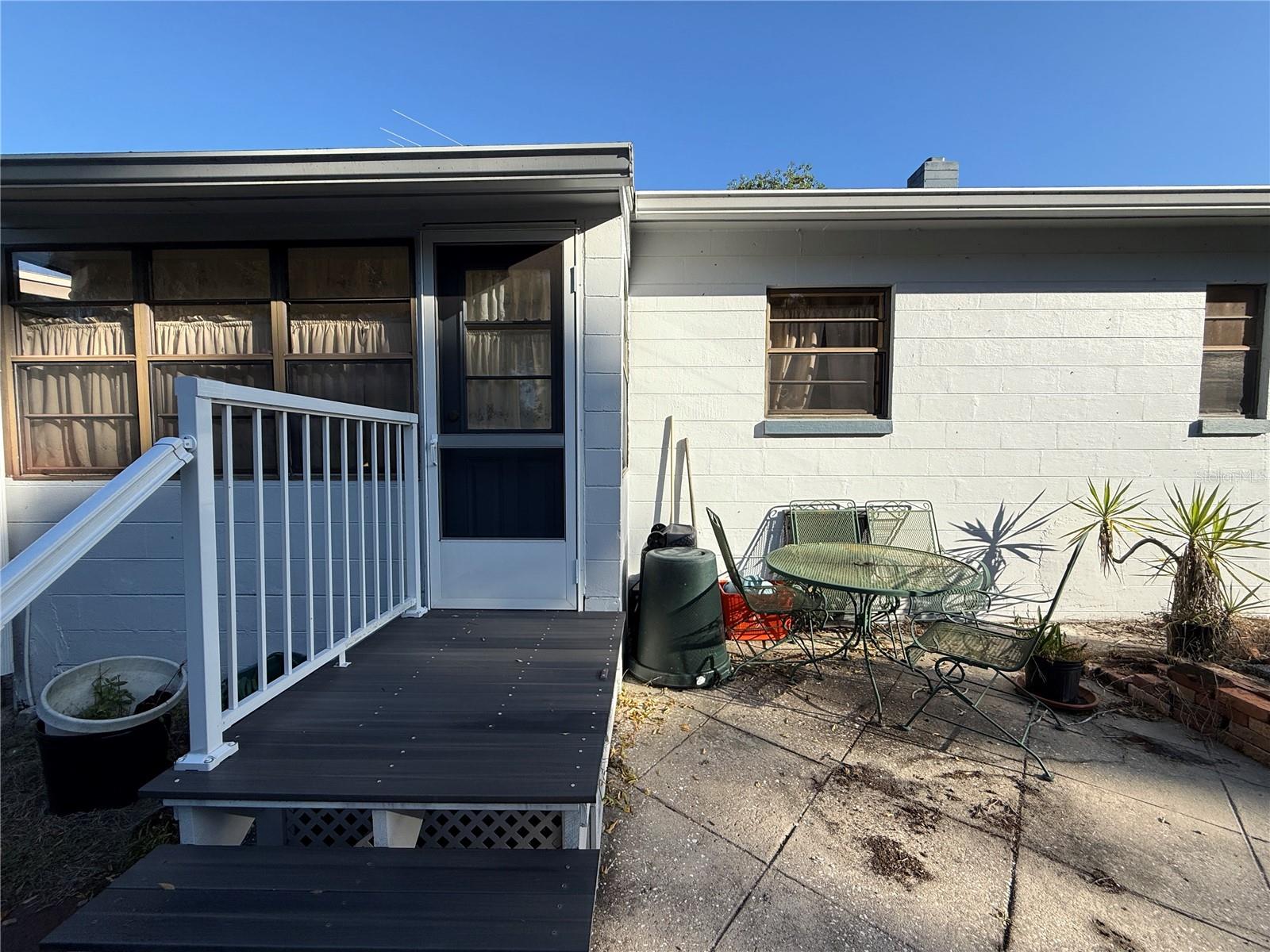 SUNSHINE GARDENS - Residential