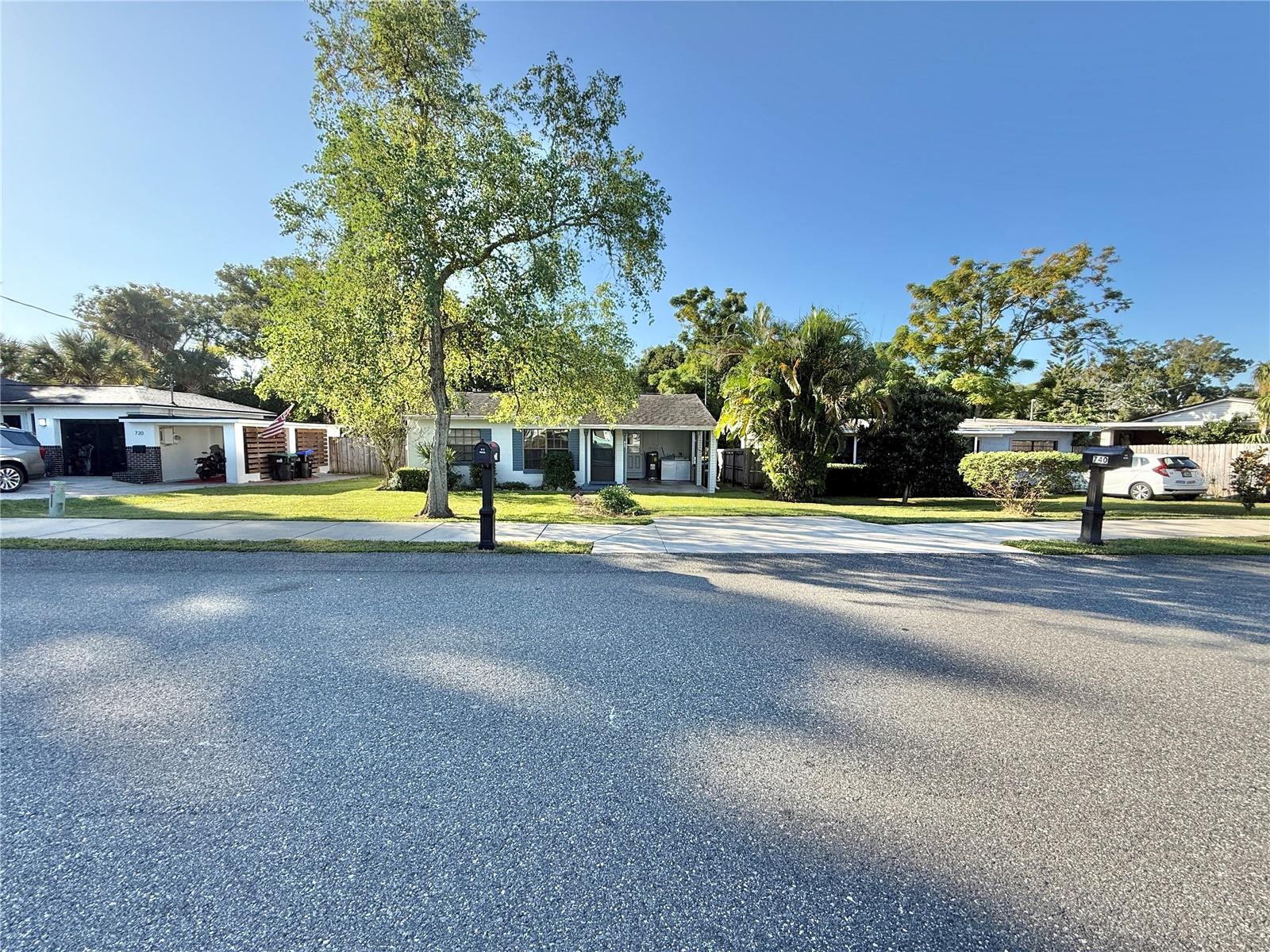 SUNSHINE GARDENS - Residential