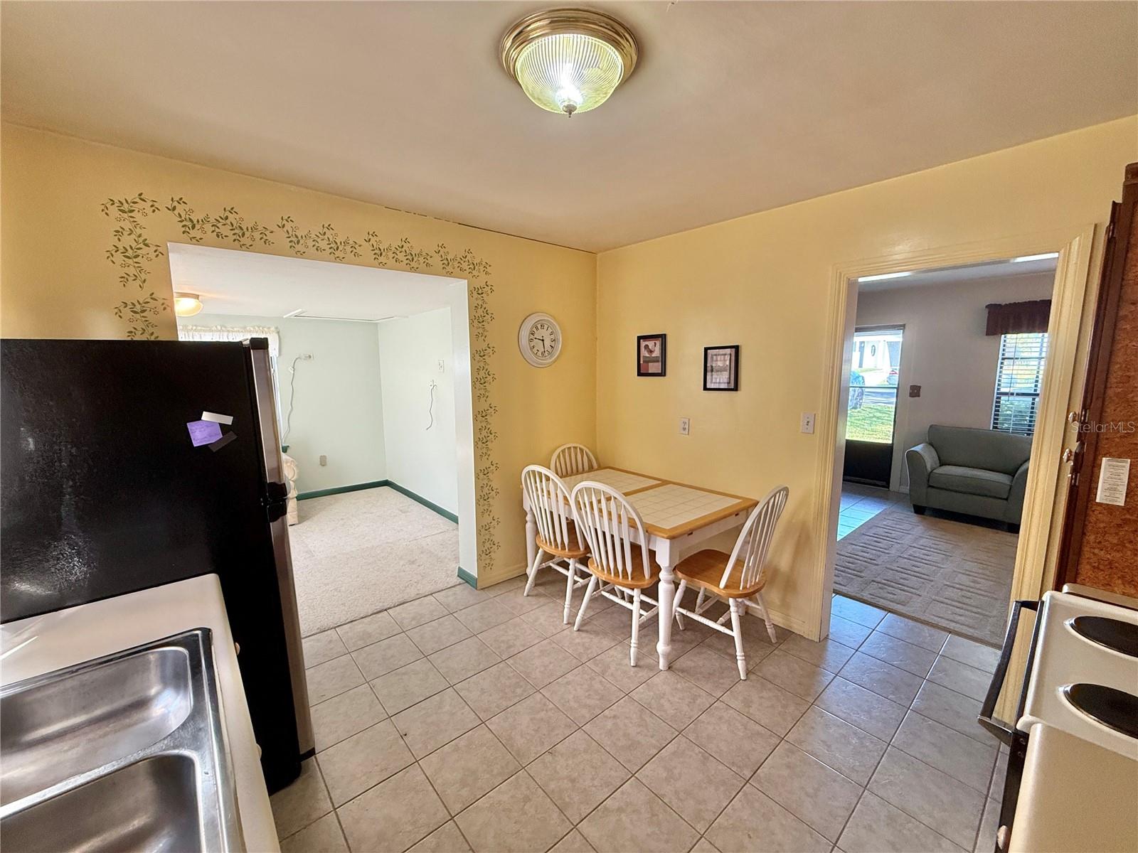 SUNSHINE GARDENS - Residential