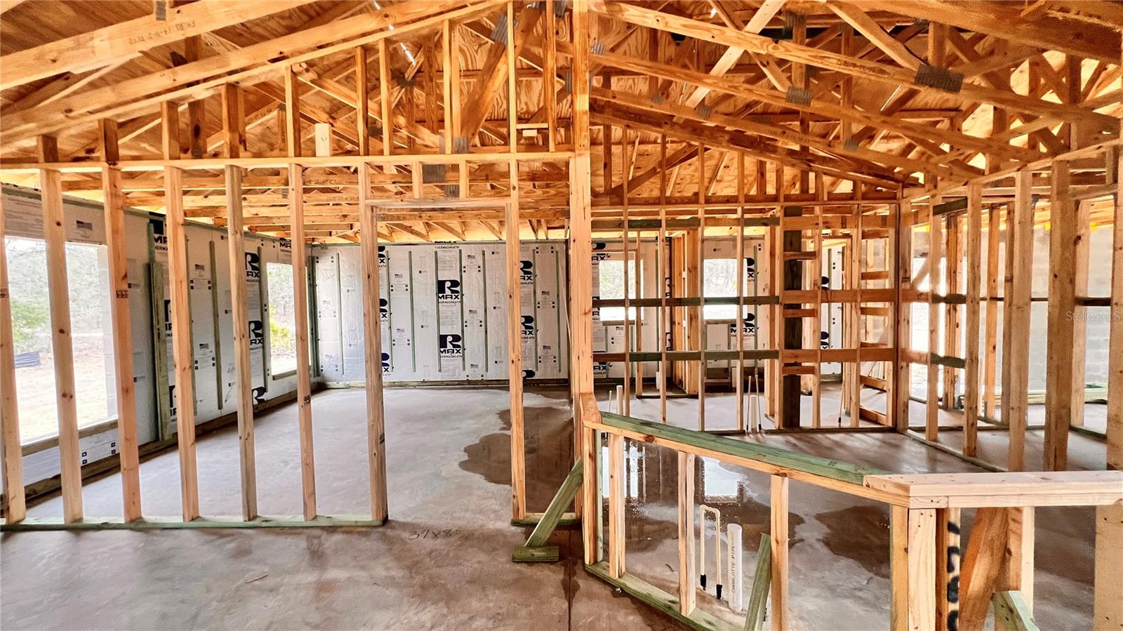 ROYAL HIGHLANDS - Residential