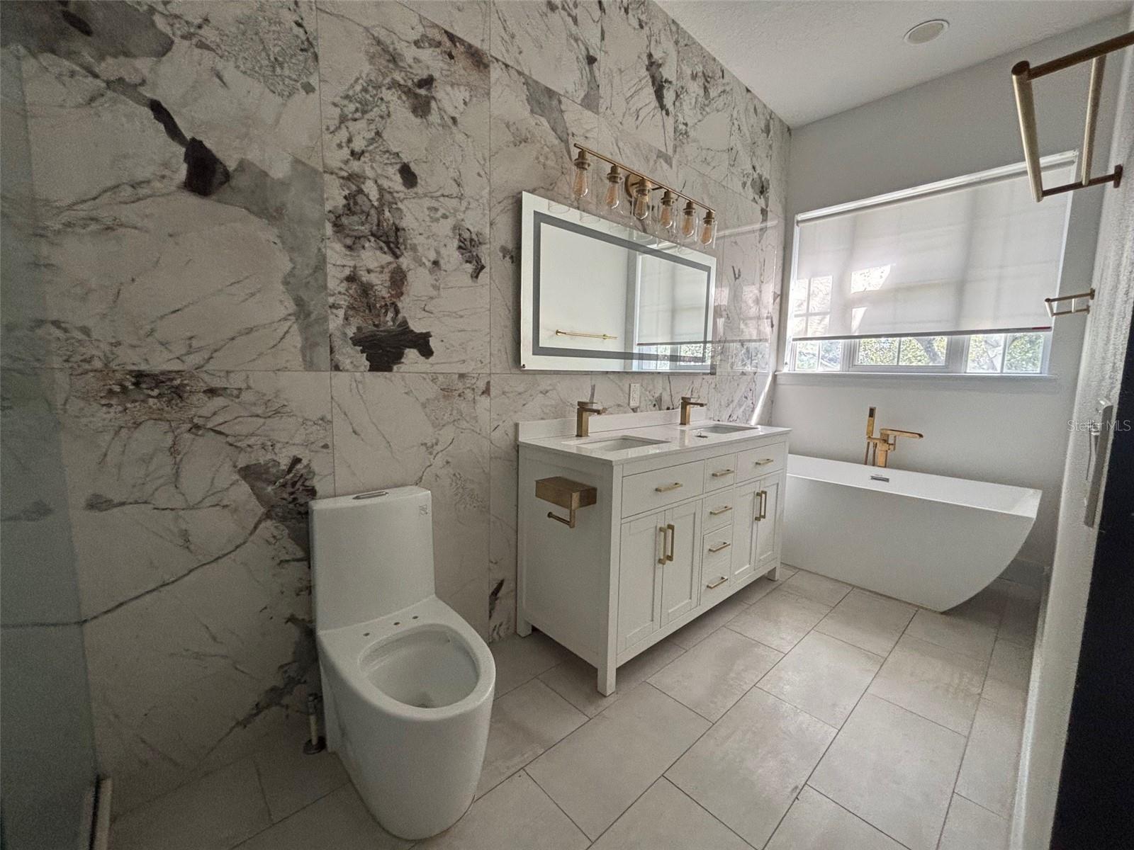 CENTRAL PLACE CONDO - Residential Lease