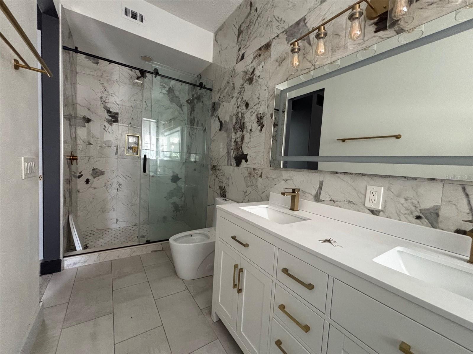 CENTRAL PLACE CONDO - Residential Lease