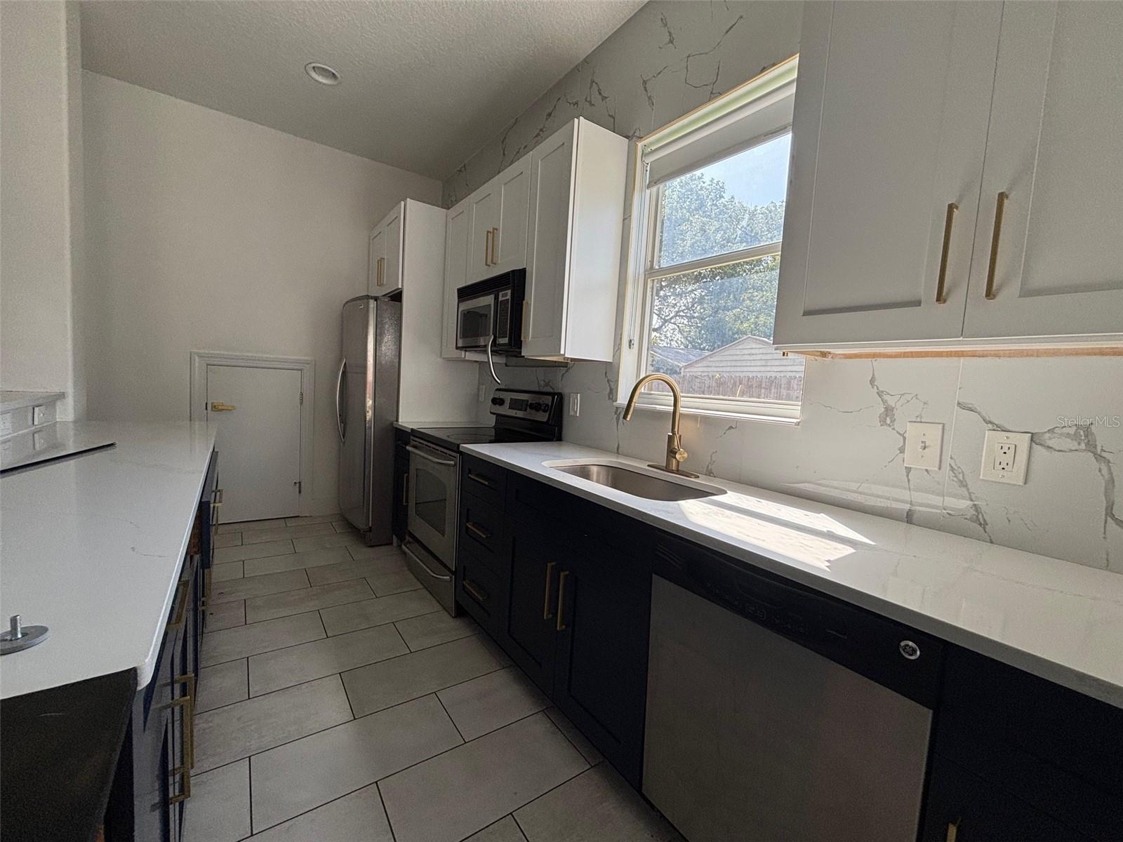 CENTRAL PLACE CONDO - Residential Lease