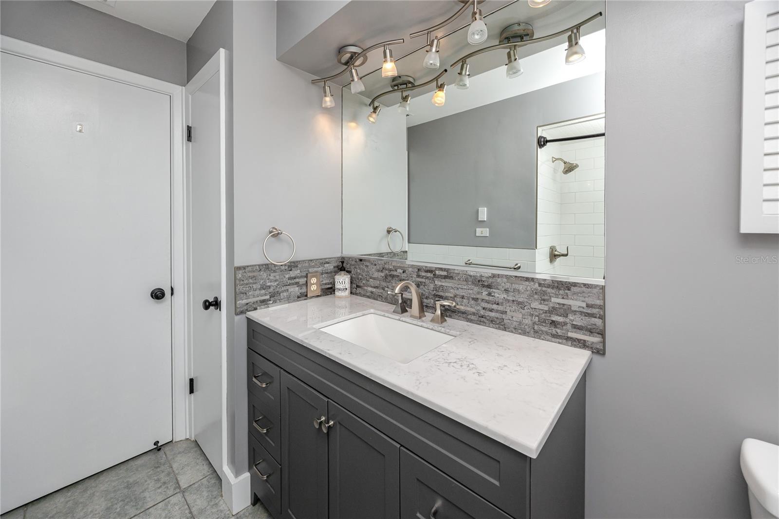 HARBOR HILLS - Residential