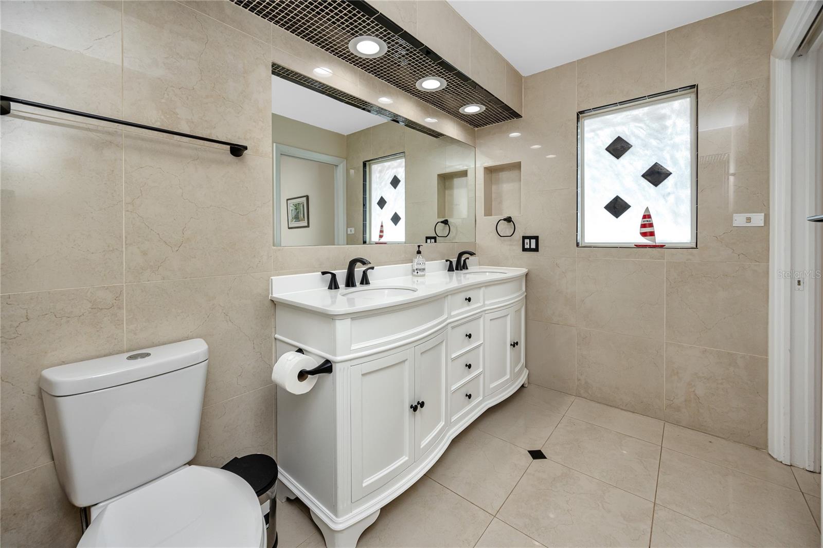 HARBOR HILLS - Residential