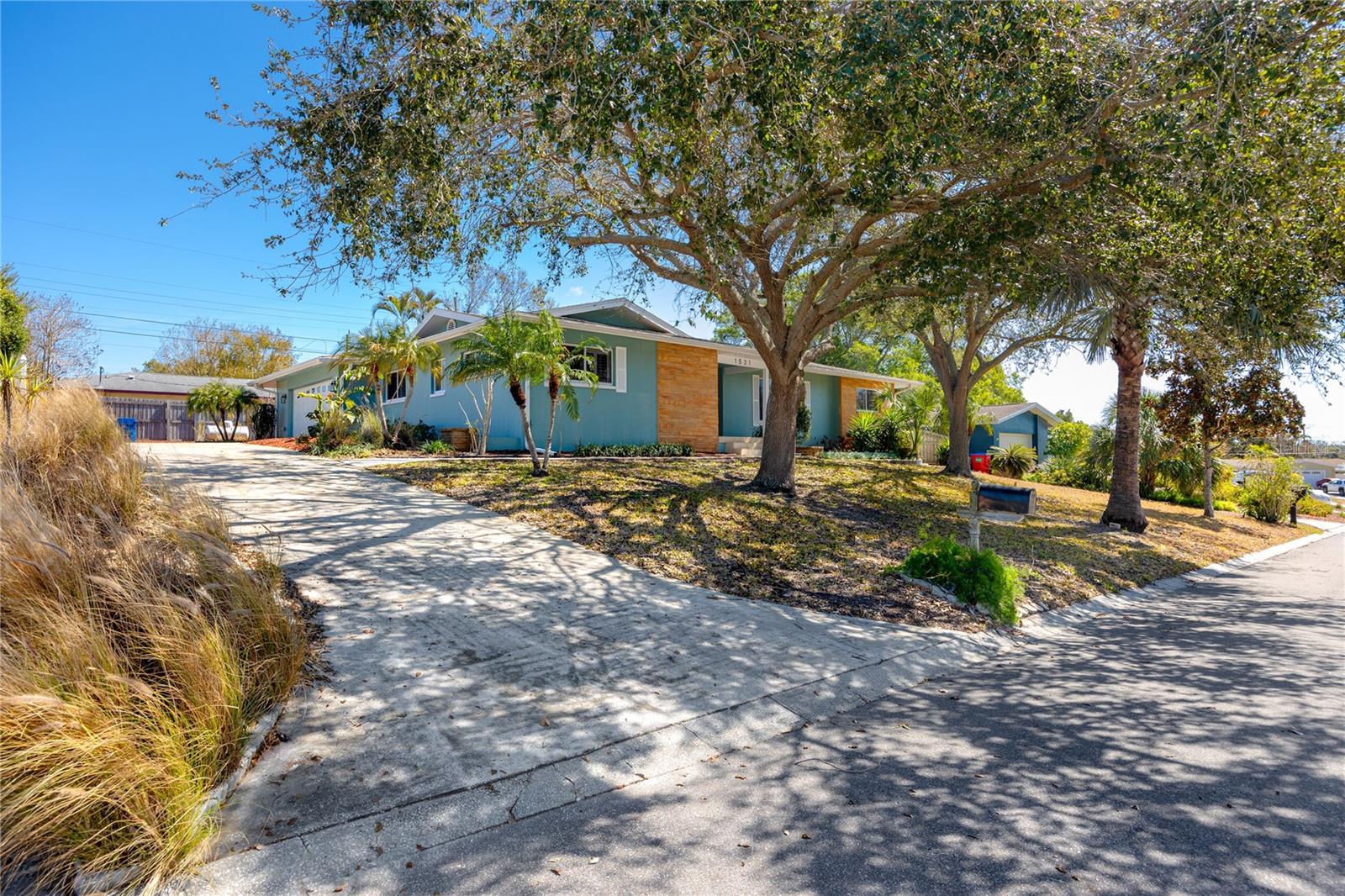 HARBOR HILLS - Residential