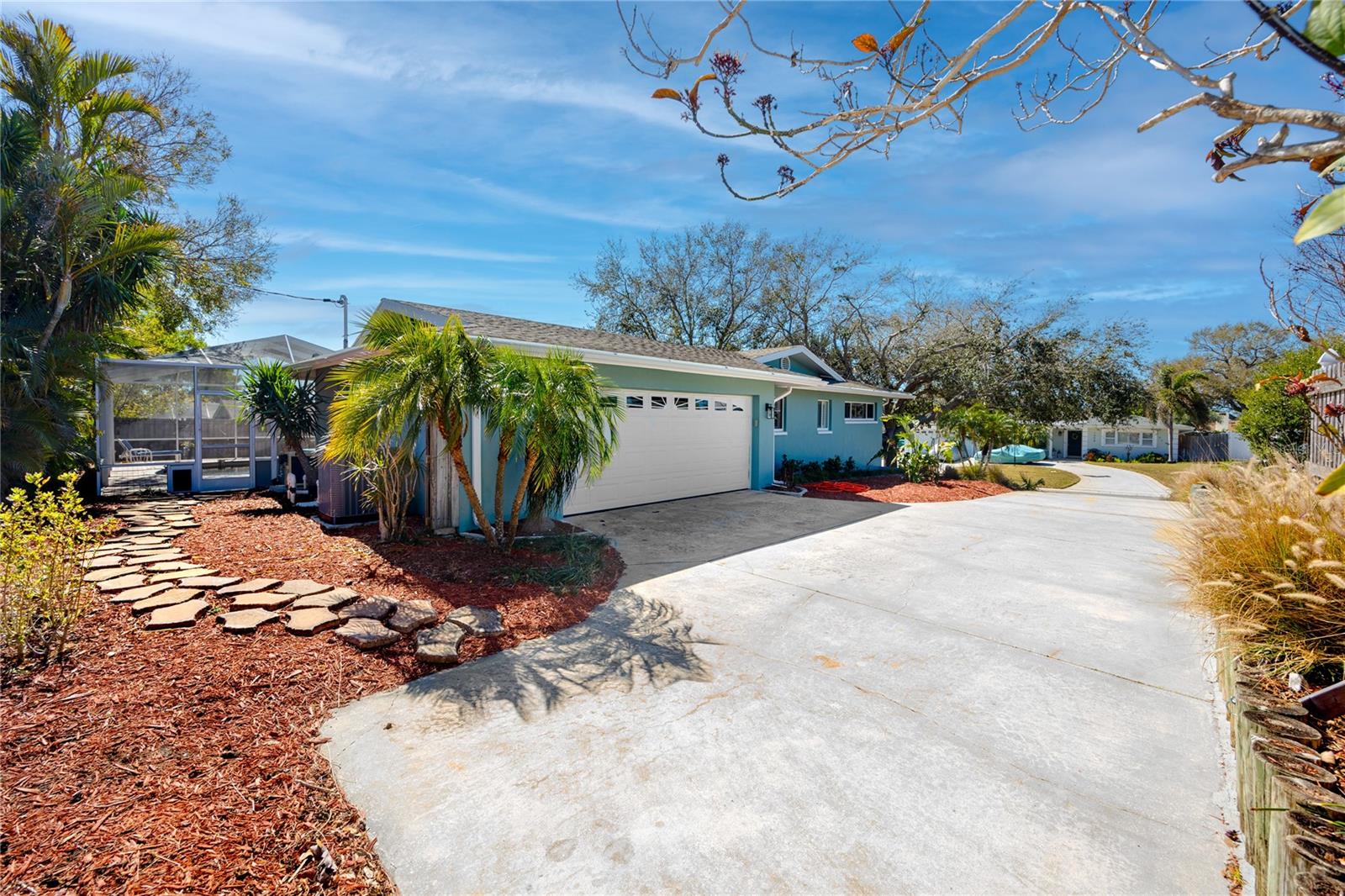 HARBOR HILLS - Residential