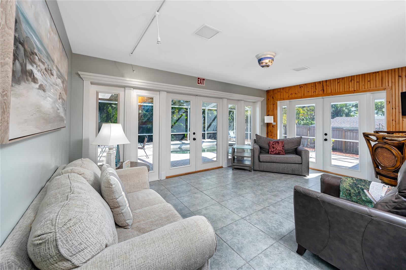 HARBOR HILLS - Residential