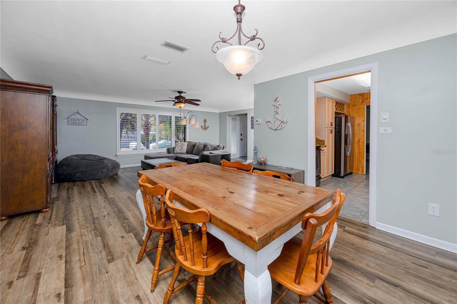 HARBOR HILLS - Residential