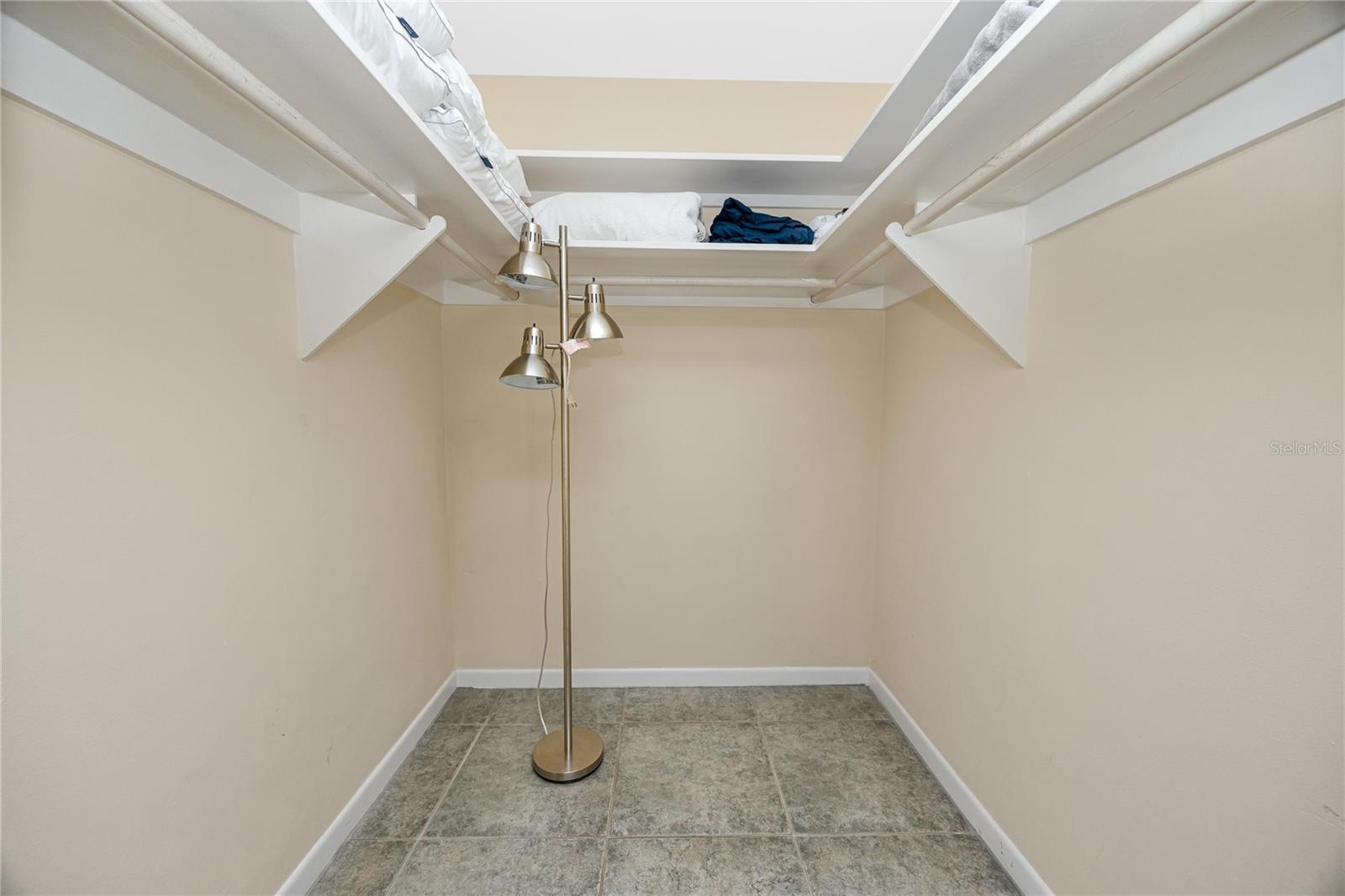 HARBOR HILLS - Residential