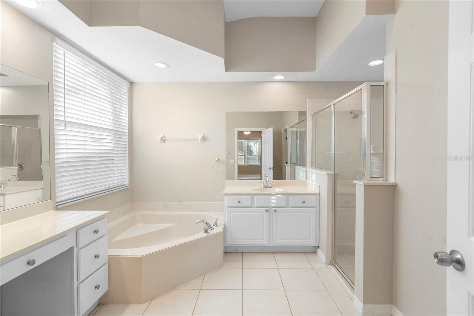 ROCK SPGS RIDGE PH 01 - Residential