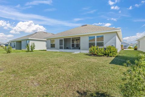 A home in WINTER HAVEN