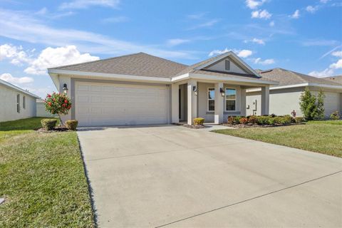 A home in WINTER HAVEN