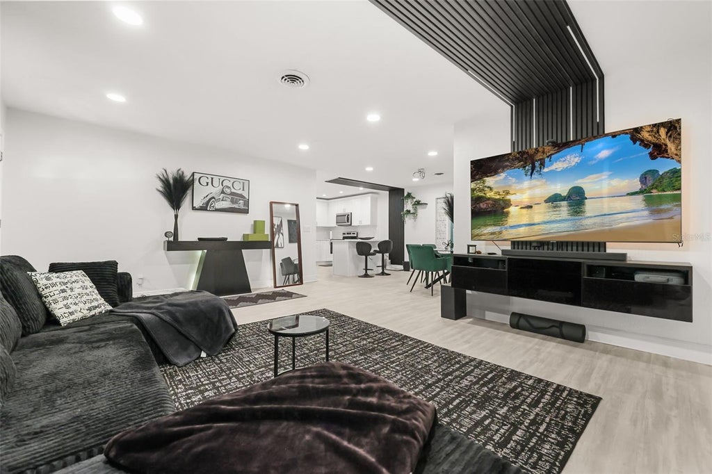 Photo of 2909 Hargill Drive, Orlando, FL 32806 (MLS # O6441519)
