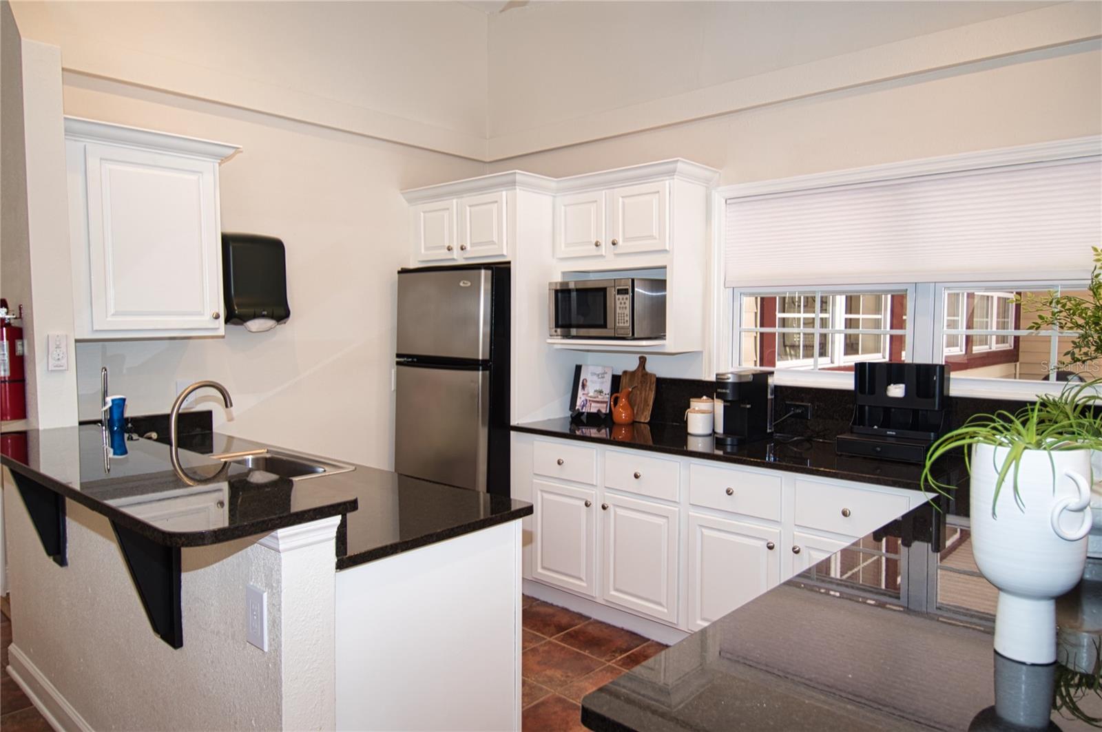 HARBOURTOWNE AT COUNTRY - Residential Lease